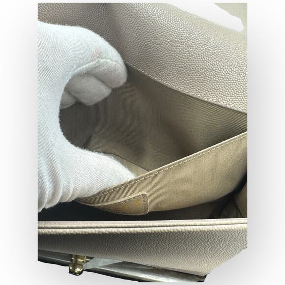 Medium Boy Flap Bag Quilted Caviar Leather Beige Authentic - Picture 15 of 16